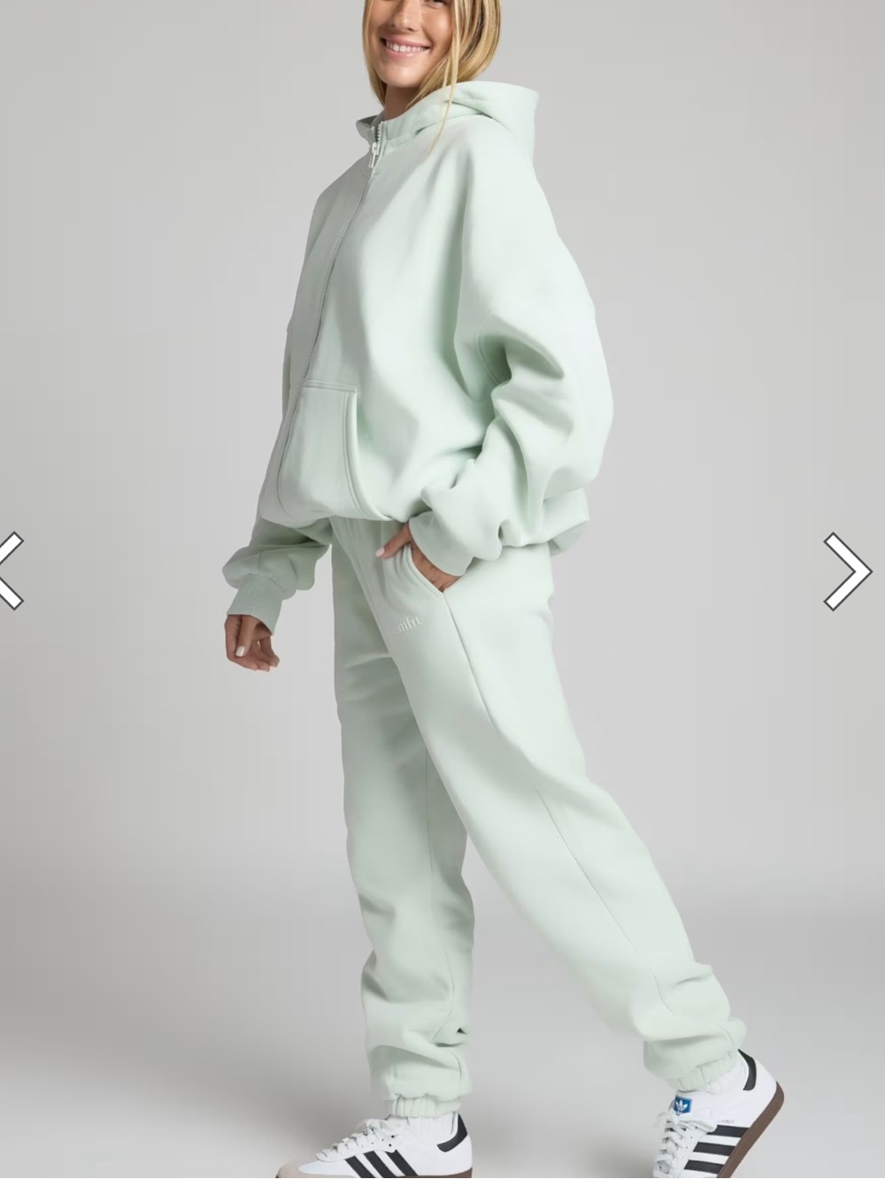 Comfrt cloud pale mint sweat pants set x